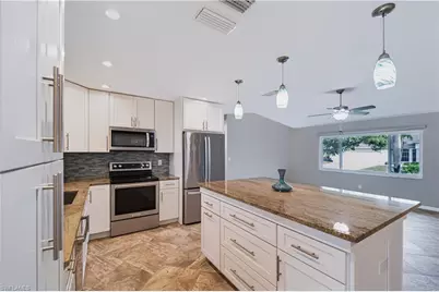 318 SE 23rd Ter, Cape Coral, FL 33990 - Photo 7