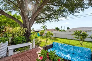 318 SE 23rd Terrace, Cape Coral, FL 33990 - Photo 5