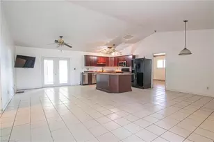 179 SE 4th St, Cape Coral, FL 33990 - Photo 5