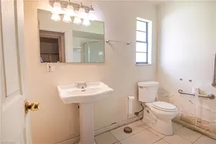 179 SE 4th St, Cape Coral, FL 33990 - Photo 9