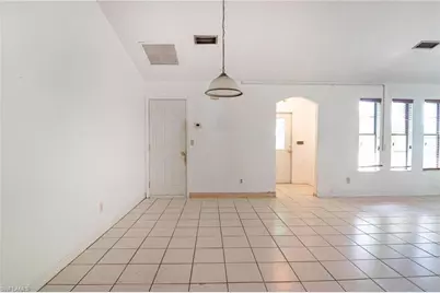 179 SE 4th St, Cape Coral, FL 33990 - Photo 3