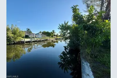 315 SE 29th Ter, Cape Coral, FL 33904 - Photo 3