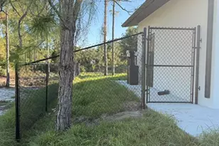 712 Bumby St E, Lehigh Acres, FL 33974 - Photo 31