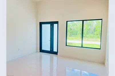 712 Bumby St E, Lehigh Acres, FL 33974 - Photo 3