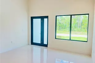 712 Bumby St E, Lehigh Acres, FL 33974 - Photo 3