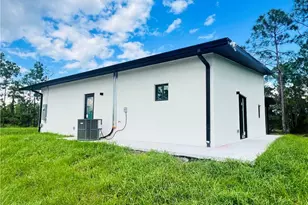 712 Bumby St E, Lehigh Acres, FL 33974 - Photo 27