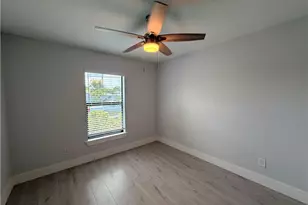 233 SW 47th Terrace, Cape Coral, FL 33914 - Photo 5