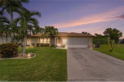 233 SE 31st St, Cape Coral, FL 33904 - Photo 1