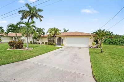 233 SE 31st St, Cape Coral, FL 33904 - Photo 3