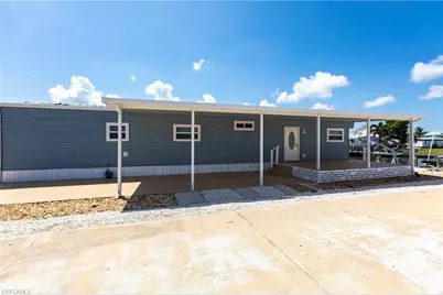 3913 Dewberry Ln, Saint James City, FL 33956 - Photo 11