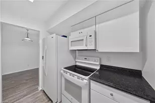 2544 1st St, Fort Myers, FL 33901 - Photo 7
