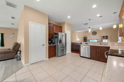 9837 Gladiolus Bulb Loop, Fort Myers, FL 33908 - Photo 15