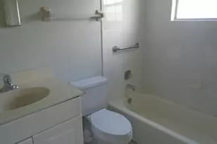 636 SE 13th Ct, Cape Coral, FL 33990 - Photo 7