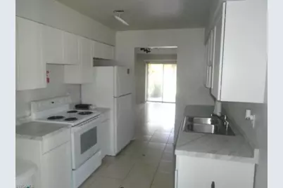 636 SE 13th Ct, Cape Coral, FL 33990 - Photo 3