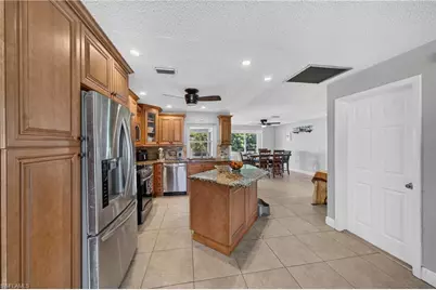 1523 SE 20th Pl, Cape Coral, FL 33990 - Photo 9