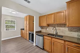 3656 Suntrust Dr, Fort Myers, FL 33916 - Photo 13