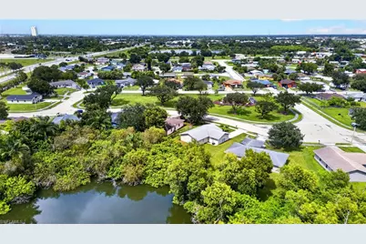3656 Suntrust Dr, Fort Myers, FL 33916 - Photo 31