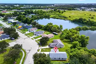 3656 Suntrust Dr, Fort Myers, FL 33916 - Photo 29