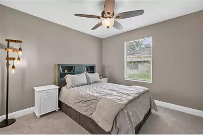 3656 Suntrust Dr, Fort Myers, FL 33916 - Photo 15