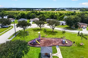 3656 Suntrust Dr, Fort Myers, FL 33916 - Photo 25