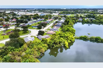 3656 Suntrust Dr, Fort Myers, FL 33916 - Photo 33