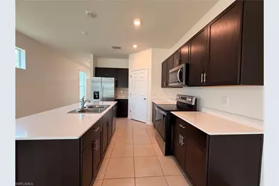 816 Friendship Cir, Labelle, FL 33935 - Photo 11