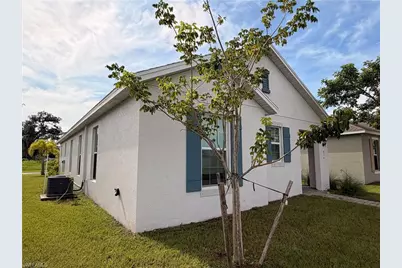 816 Friendship Cir, Labelle, FL 33935 - Photo 3