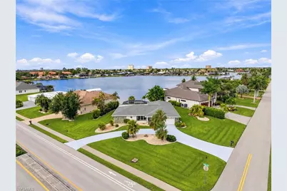 404 SW 53rd Ter, Cape Coral, FL 33914 - Photo 3
