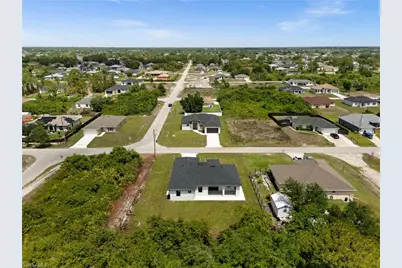 3319 30th St SW, Lehigh Acres, FL 33976 - Photo 37
