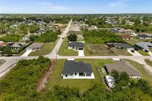 3319 30th St SW, Lehigh Acres, FL 33976 - Photo 37