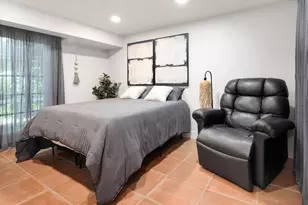 1046 Sperling Ave, Naples, FL 34103 - Photo 13