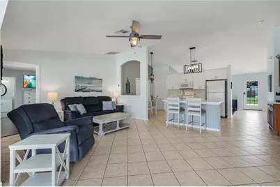 615 SW 39th Ter, Cape Coral, FL 33914 - Photo 5