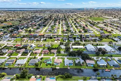 615 SW 39th Ter, Cape Coral, FL 33914 - Photo 37