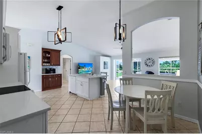 615 SW 39th Ter, Cape Coral, FL 33914 - Photo 11