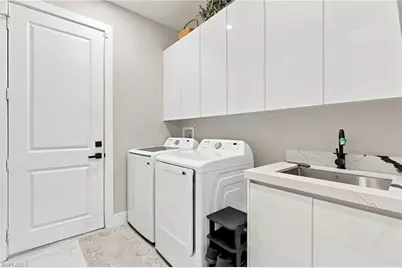 3729 SW 3rd Ter, Cape Coral, FL 33991 - Photo 27
