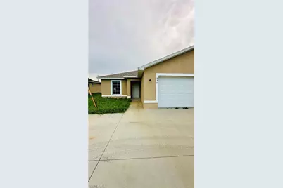 526 NE 25th Ave, Cape Coral, FL 33909 - Photo 1