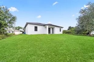 442 Redwing St SW, Lehigh Acres, FL 33974 - Photo 33