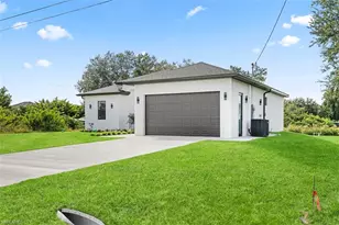 442 Redwing St SW, Lehigh Acres, FL 33974 - Photo 5