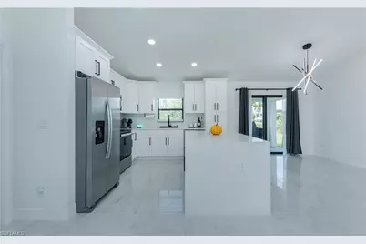 416 NW 25th Ave, Cape Coral, FL 33993 - Photo 7