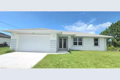 370 Chalet Ave S, Lehigh Acres, FL 33974 - Photo 3