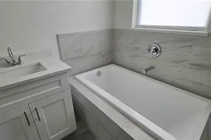 370 Chalet Ave S, Lehigh Acres, FL 33974 - Photo 23