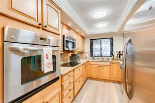 5260 S Landings Dr, Fort Myers, FL 33919 - Photo 17