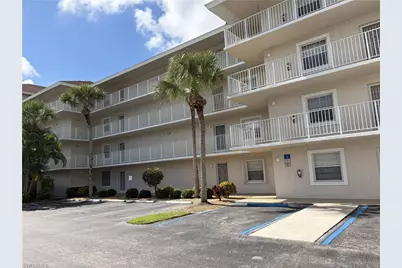 481 Quail Forest Blvd #B207, Naples, FL 34105 - Photo 5