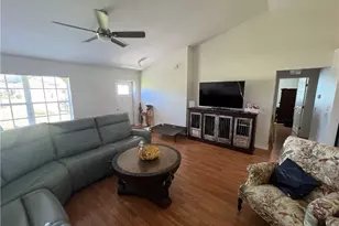 225 SW 26th Pl, Cape Coral, FL 33991 - Photo 3