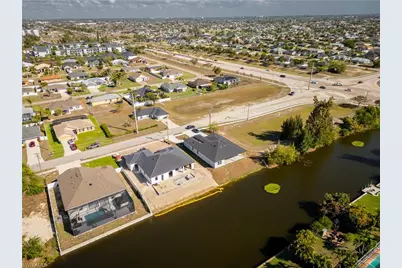 2324 SW 20th Ave, Cape Coral, FL 33991 - Photo 27