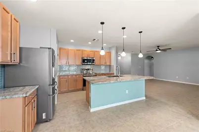 2701 SW 4th Pl, Cape Coral, FL 33914 - Photo 15