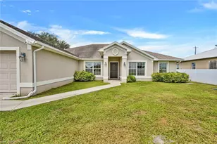2216 NE 17th Ave, Cape Coral, FL 33909 - Photo 1