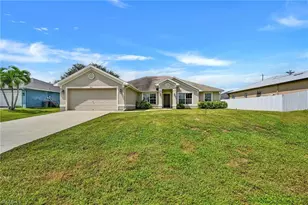 2216 NE 17th Ave, Cape Coral, FL 33909 - Photo 3