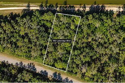562 Lakeridge Blvd, Lehigh Acres, FL 33972 - Photo 1