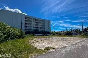 292 Fairweather Ln, Fort Myers Beach, FL 33931 - Photo 1